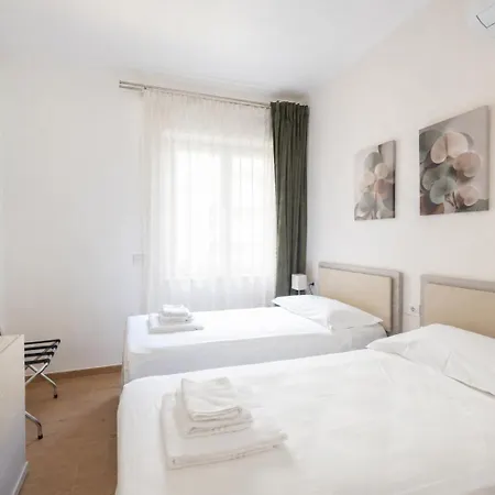 Irnerio Luxury In The Center By Synergy
