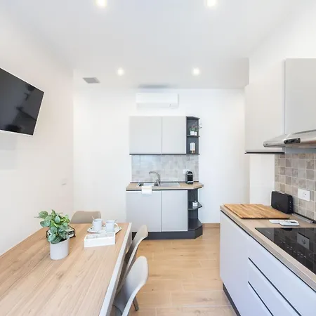 Irnerio Luxury In The Center By Synergy * Bologna